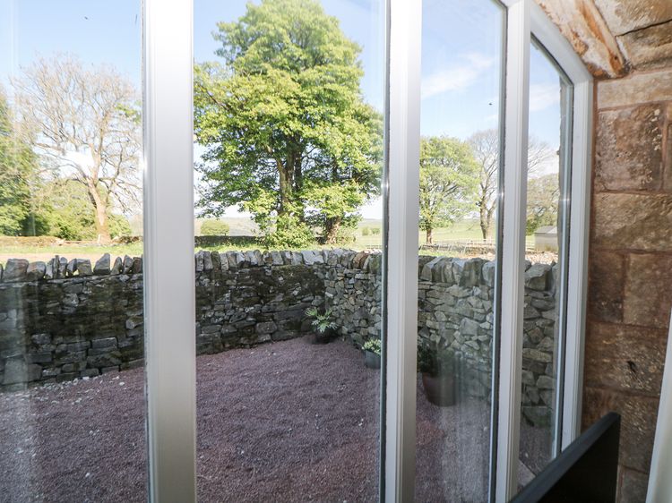 The Coach House at Mayfurlong Farm, listing photograph 11