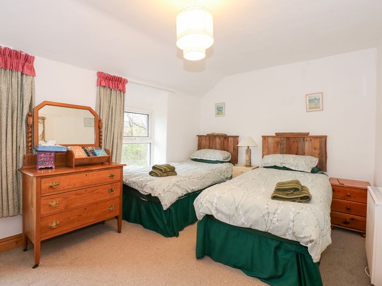 6 Maen Y Wern, listing photograph 11
