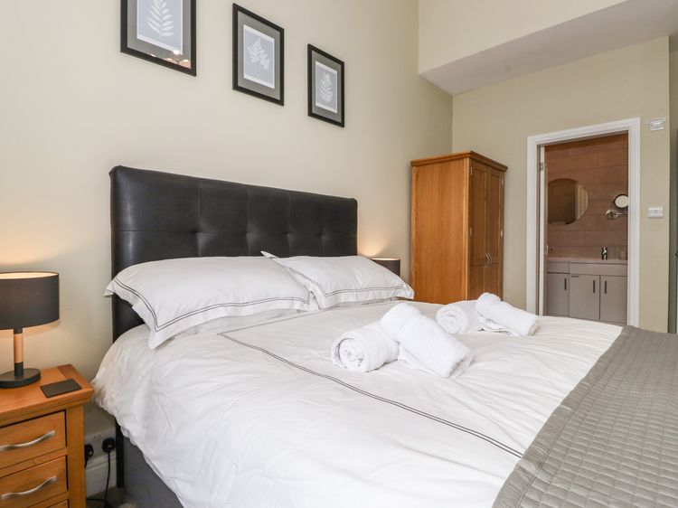 Wansfell Loft, listing photograph 8