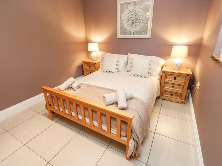 4 Pheasant Lane, listing photograph 11