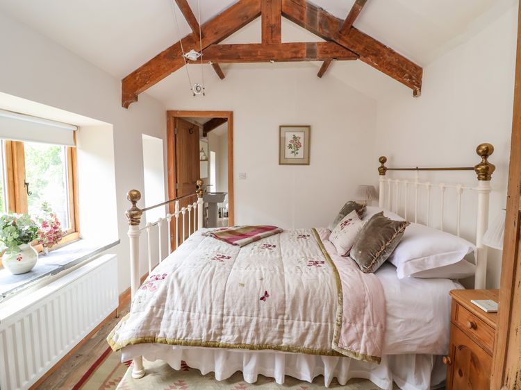 Taitlands Barn, listing photograph 11
