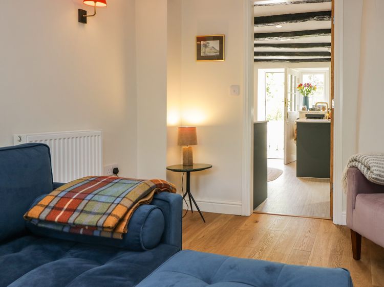 Old Farm Cottage, listing photograph 11