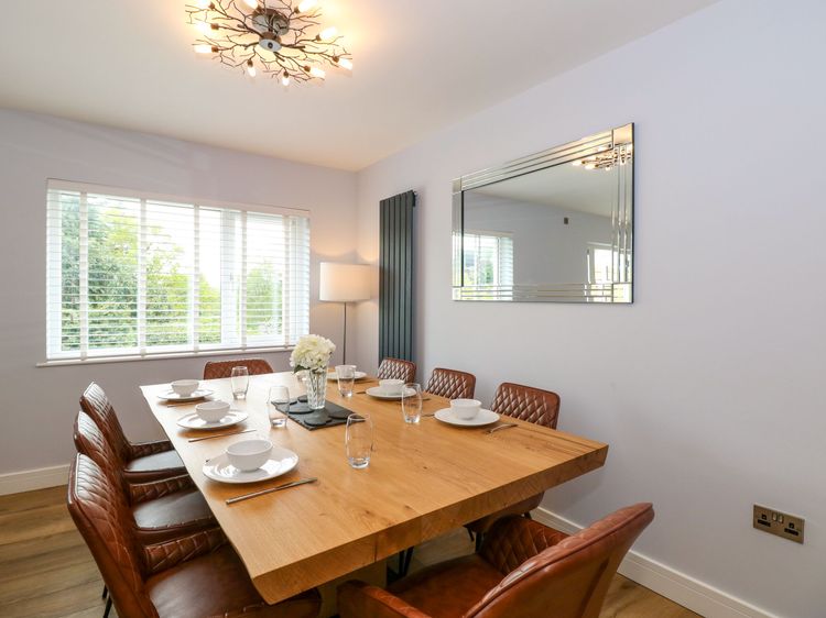 Briars Lea, listing photograph 10