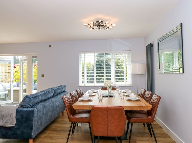 Briars Lea, listing photograph 12