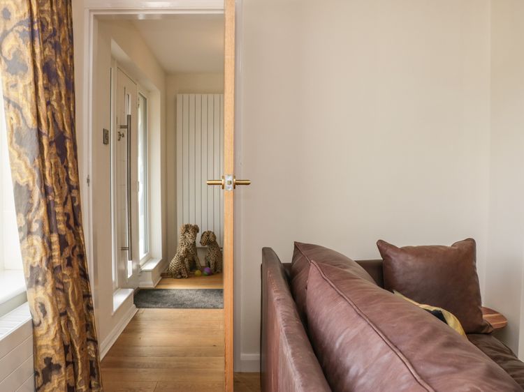 Ananda House, listing photograph 6