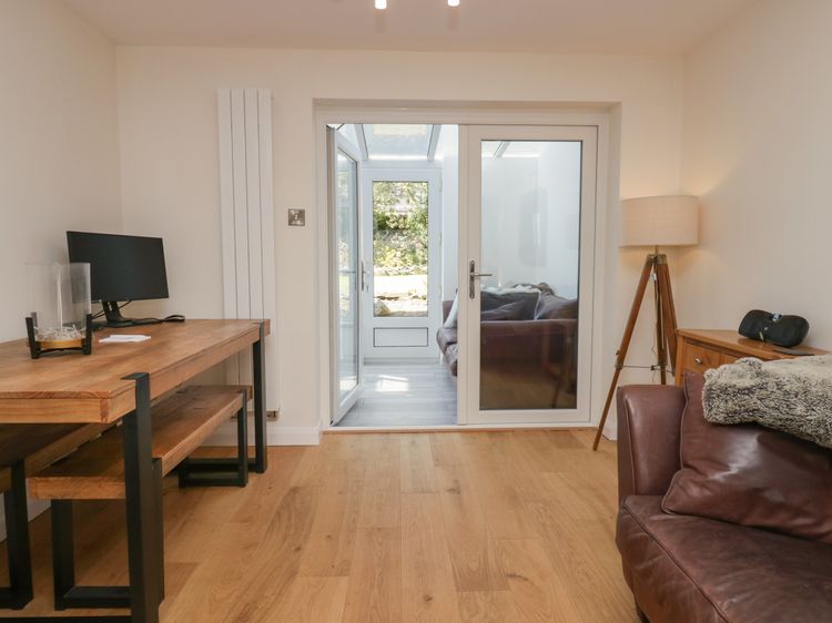 Ananda House, listing photograph 7