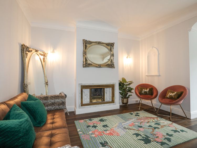 Pine Lodge, listing photograph 9