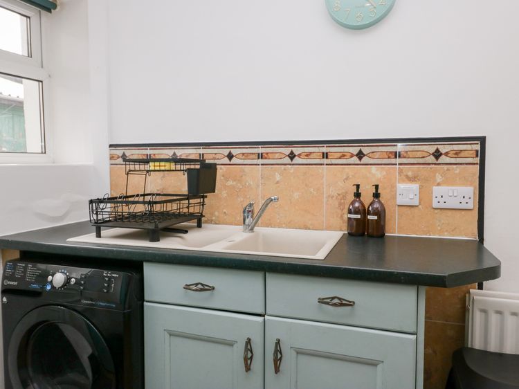 3 Nixon Terrace, listing photograph 12