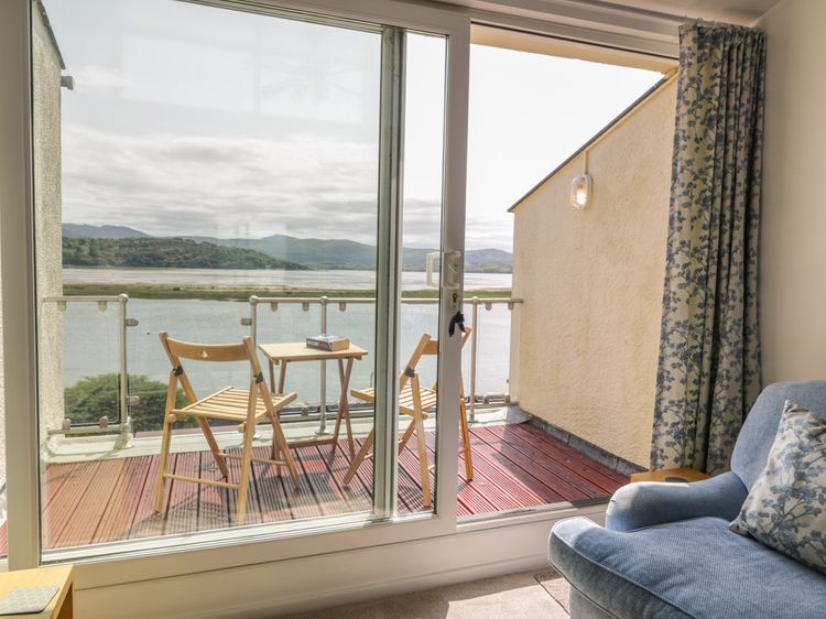 25 South Snowdon Wharf, listing photograph 3