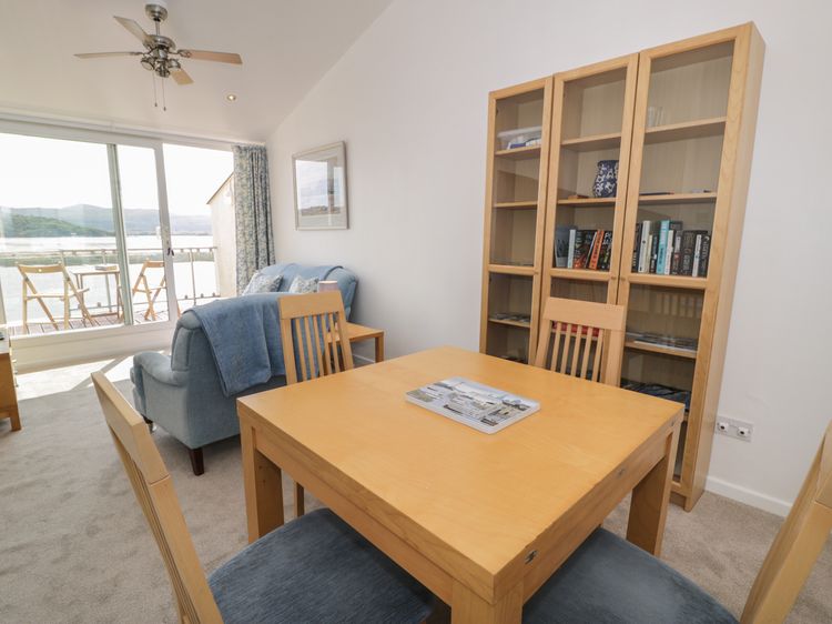 25 South Snowdon Wharf, listing photograph 6