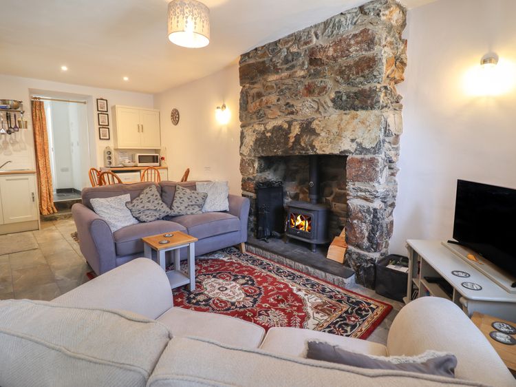 Llygoden Cottage, listing photograph 4
