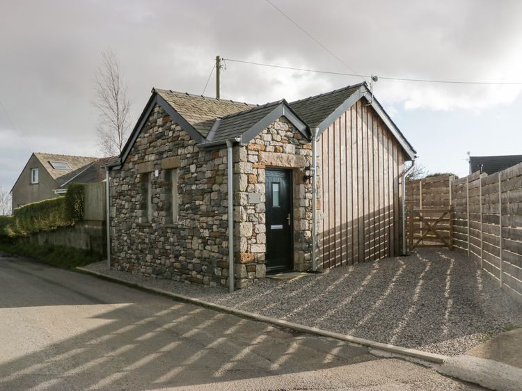 Driftwood Studio, listing photograph 2