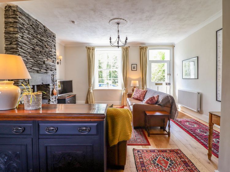 Glan yr Afon, listing photograph 7