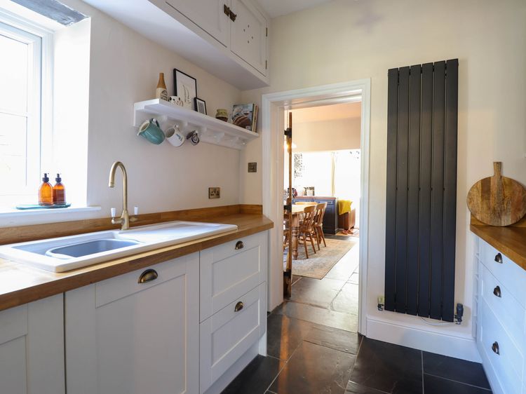 Glan yr Afon, listing photograph 10