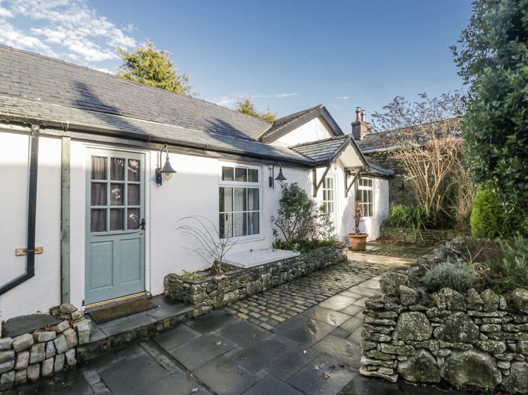 Clarence House, listing photograph 2