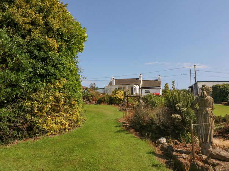 Pen Bonc, listing photograph 2