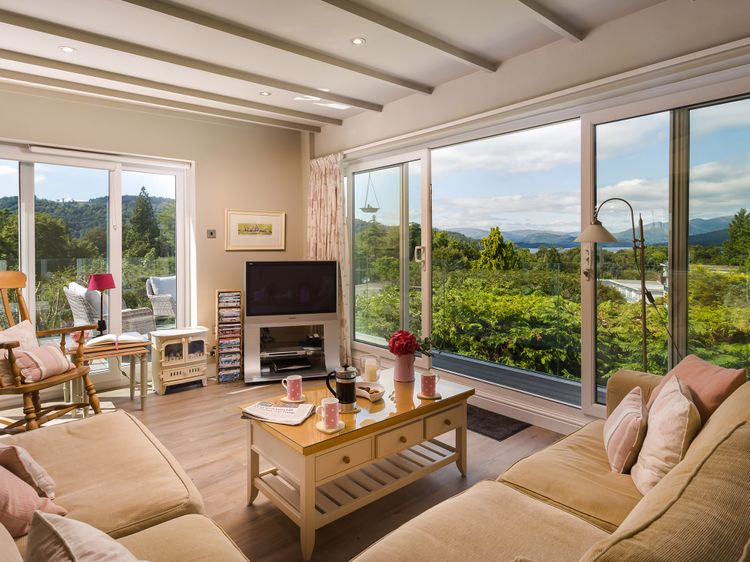 Mere View, listing photograph 5