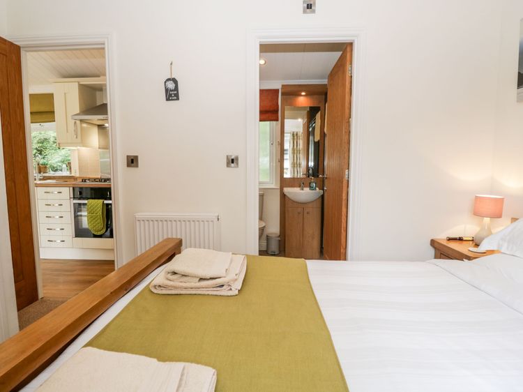 Pippin Lodge, listing photograph 11
