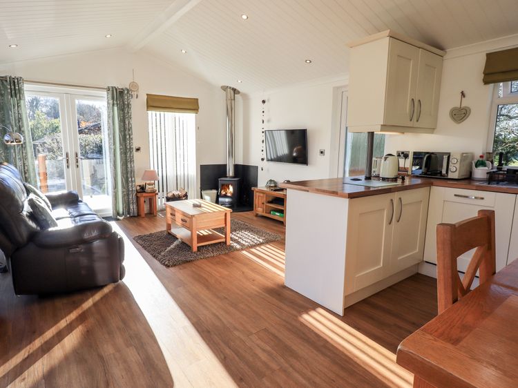 Pippin Lodge, listing photograph 2