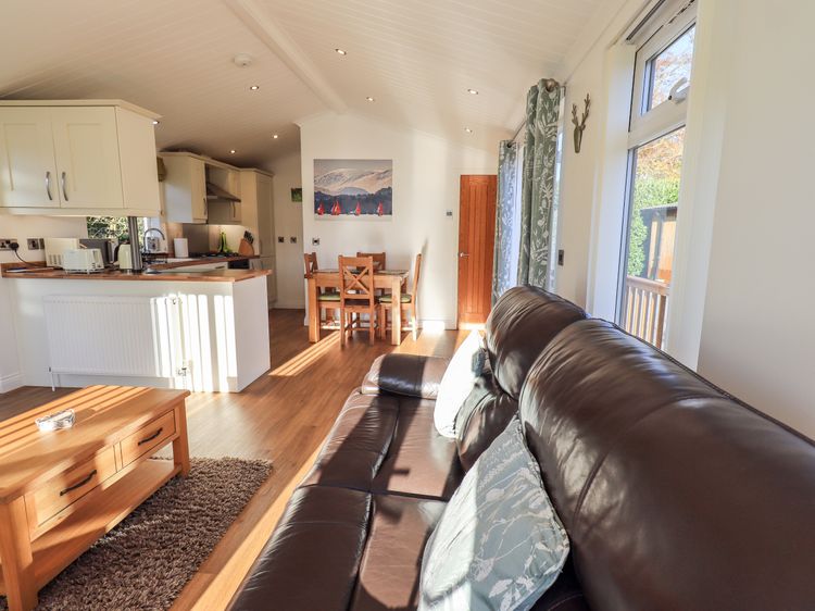Pippin Lodge, listing photograph 6