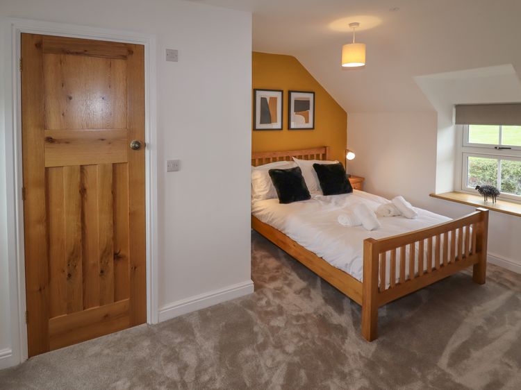 Rhos Las, listing photograph 12
