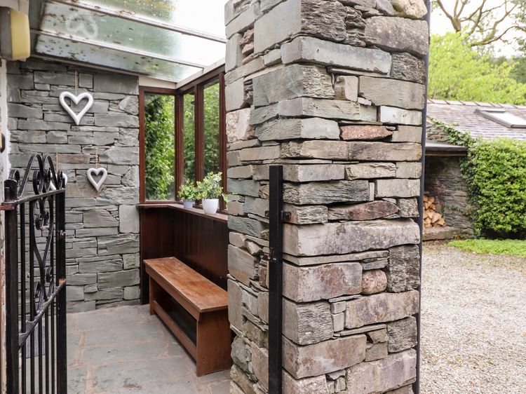 Holly Cottage, listing photograph 3