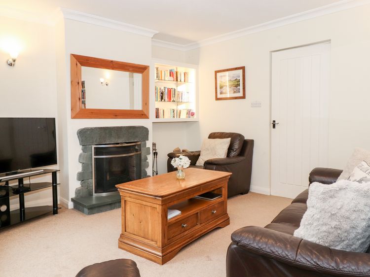 Holly Cottage, listing photograph 6