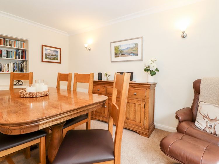 Holly Cottage, listing photograph 9