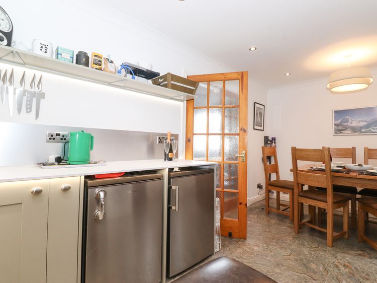 Cherry Tree Cottage, listing photograph 12