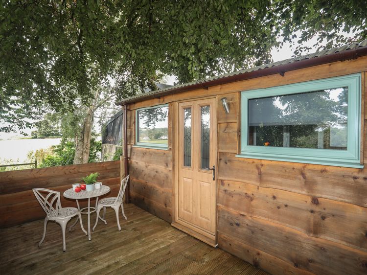 Fron Goch Shepherd's Hut, listing photograph 3