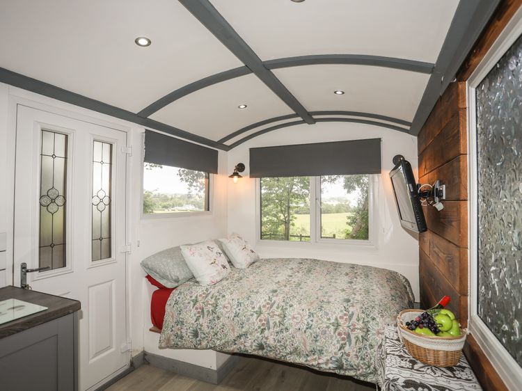 Fron Goch Shepherd's Hut, listing photograph 6