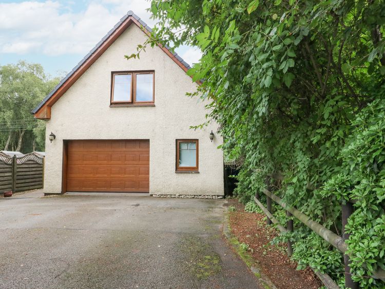 Glenmhor Apartment, listing photograph 2