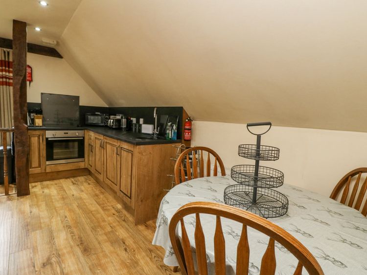 Glenmhor Apartment, listing photograph 8