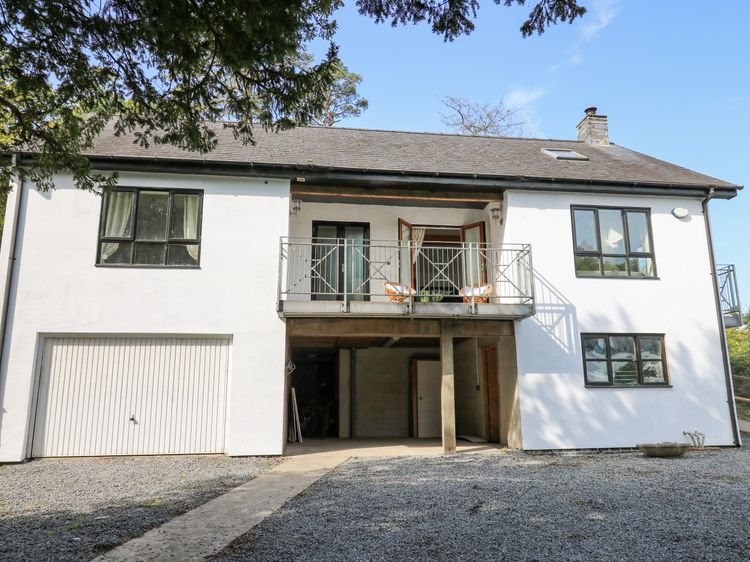 The Coach House at Plas Dolguog, listing photograph 2