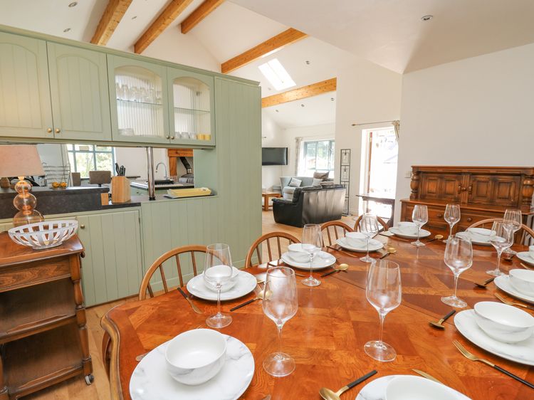 The Coach House at Plas Dolguog, listing photograph 9