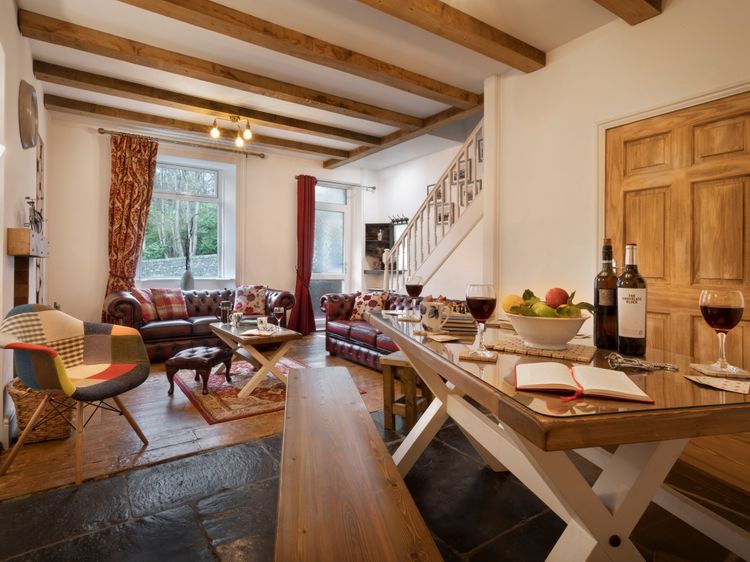 Honeysuckle Cottage, listing photograph 3