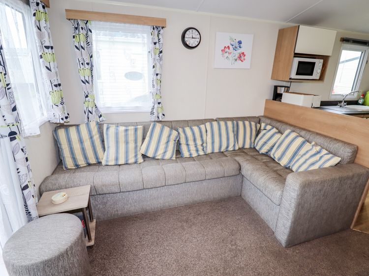B15 Ty Gwyn, listing photograph 3