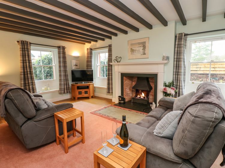 Garden Cottage, listing photograph 4