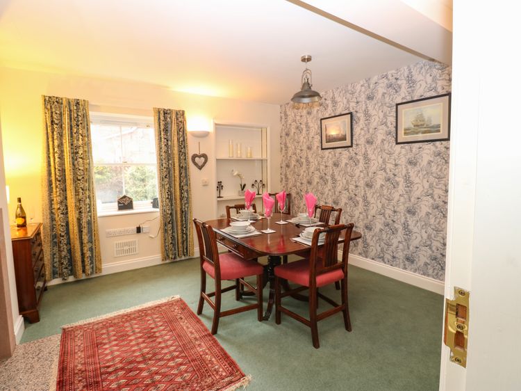 Garden Cottage, listing photograph 8