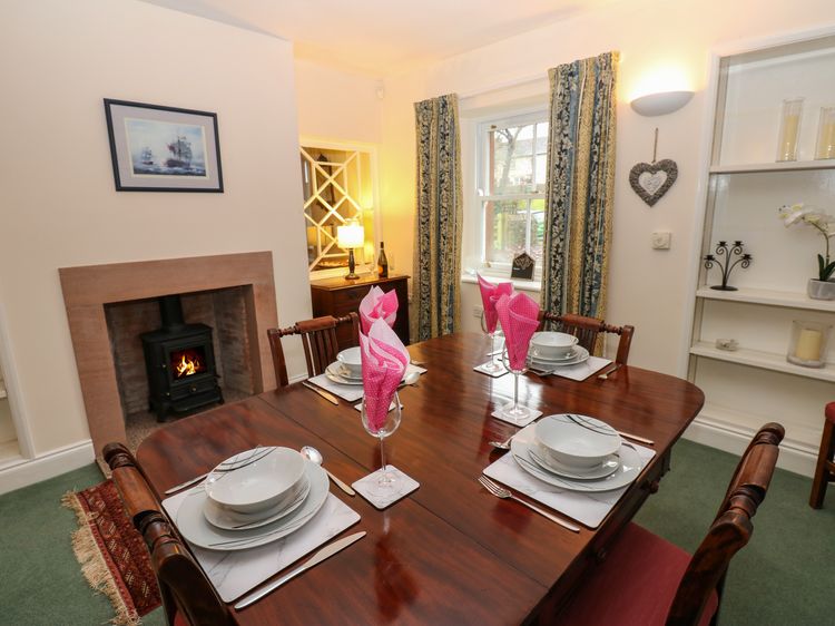 Garden Cottage, listing photograph 9