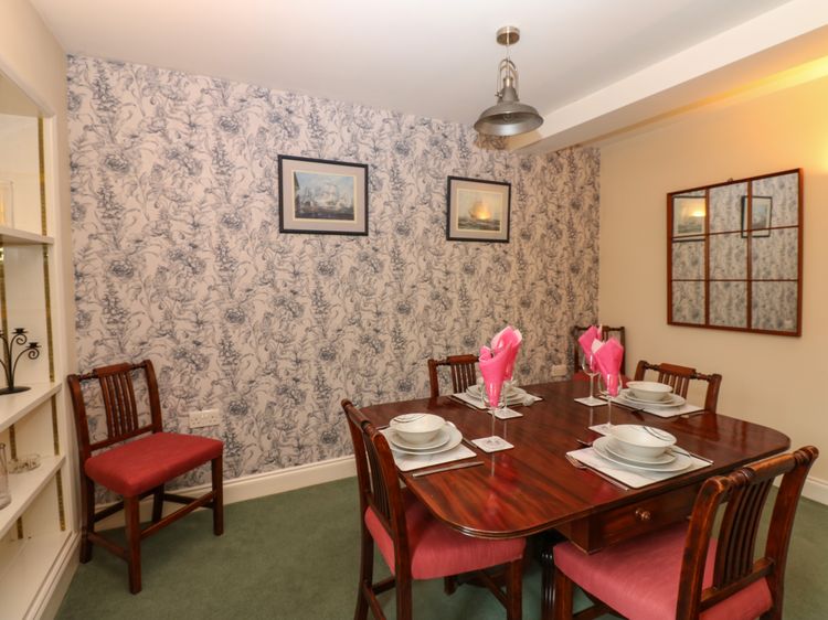 Garden Cottage, listing photograph 10