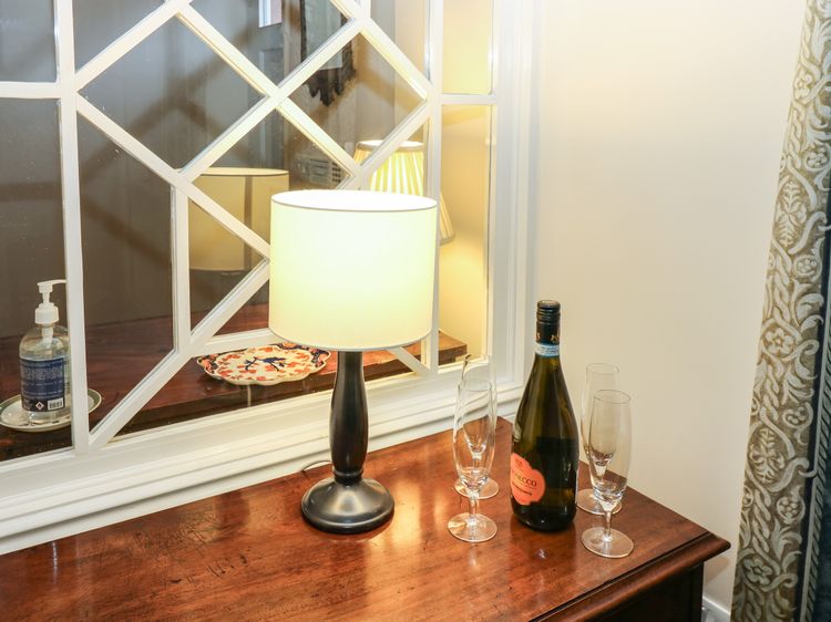 Garden Cottage, listing photograph 12