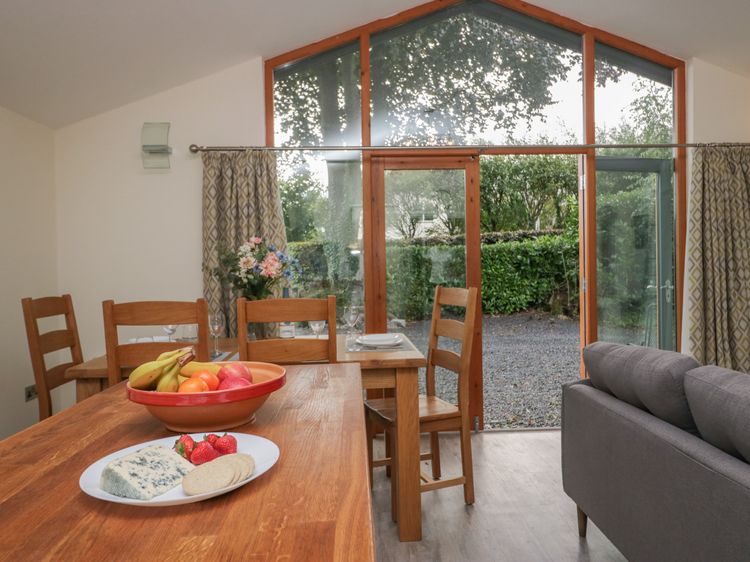 Bay Tree Lodge, listing photograph 9