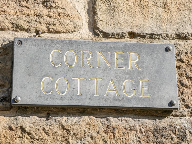 Corner Cottage, listing photograph 4
