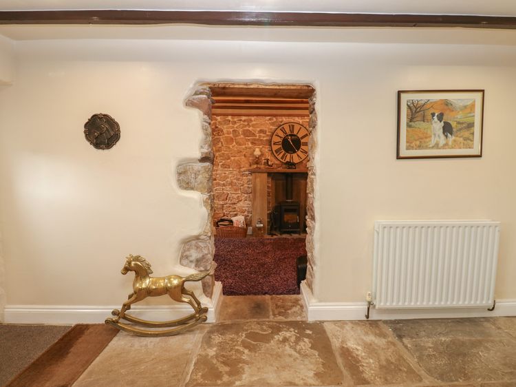 The LA'AL Cragg, listing photograph 6