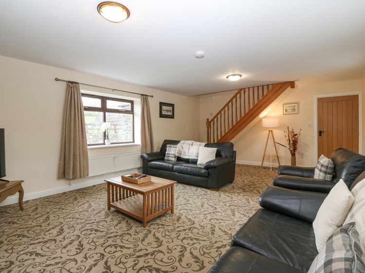 Yr Hen Stabl, listing photograph 4