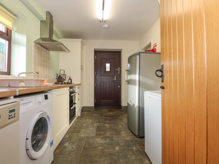 Yr Hen Stabl, listing photograph 9