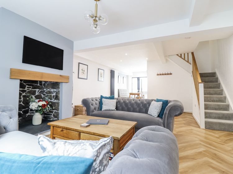 Neptune Cottage, listing photograph 3