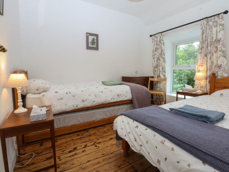 Chandos, listing photograph 12