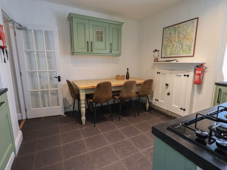 Brook Cottage, listing photograph 9